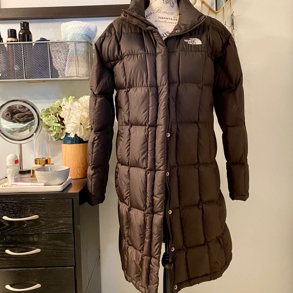 The North Face Jackets & Blazers - The North Face chocolate brown puffer coat